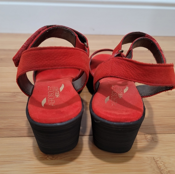 Aerosoles Heelrest Bogaboo Red Leather Wedge Heels Womens Size 6.5 - Picture 3 of 5